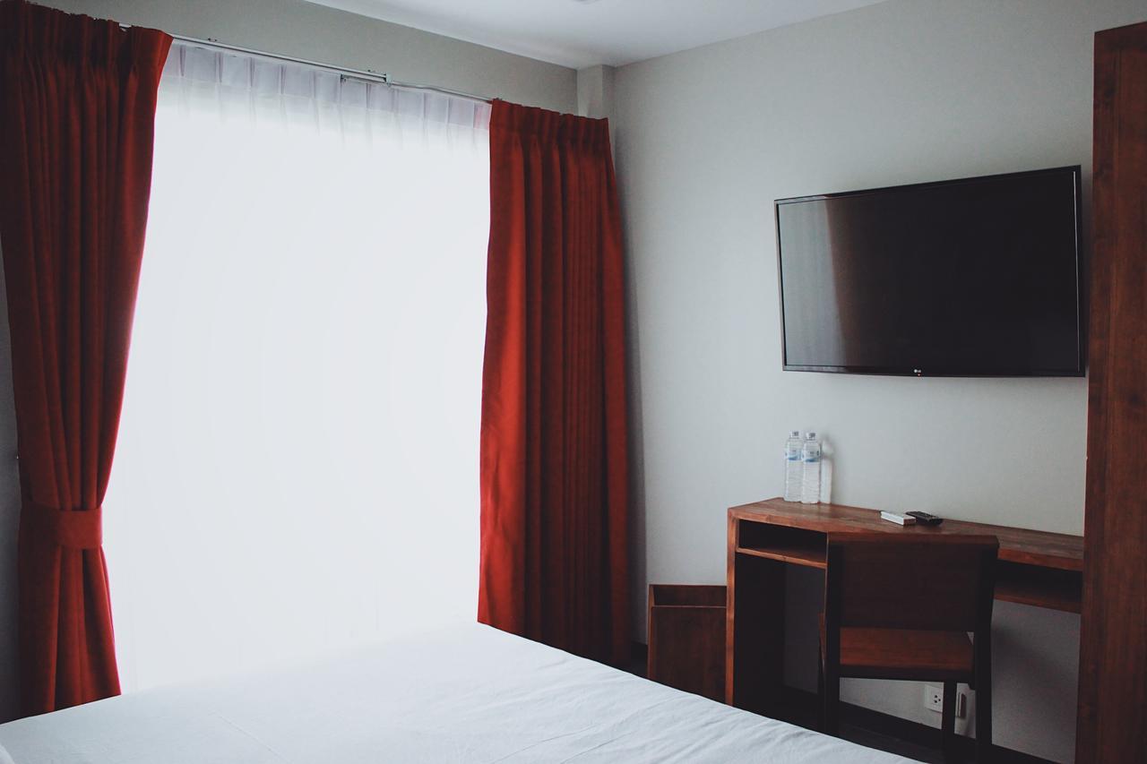 เฮนรี่ส์ โฮเทล แอนด์ แกสโตรผับ Hotel กรุงเทพมหานคร ภายนอก รูปภาพ