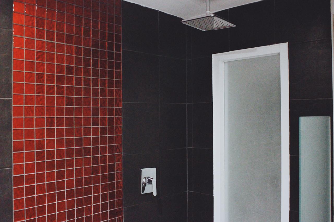 เฮนรี่ส์ โฮเทล แอนด์ แกสโตรผับ Hotel กรุงเทพมหานคร ภายนอก รูปภาพ